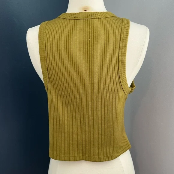 Forever 21 Olive Ribbed Cropped Tank Size Large - Picture 6 of 7